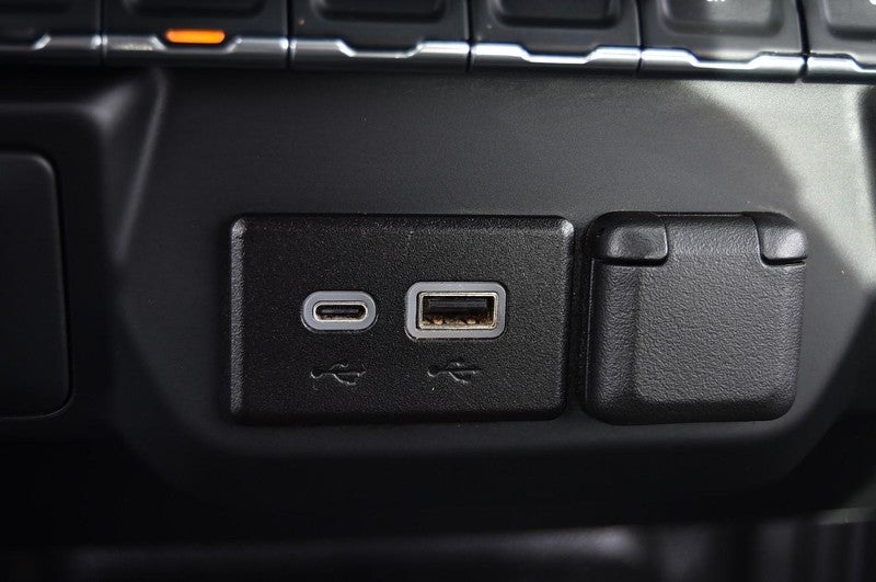 2024 Chevrolet Silverado 1500 2WD Reg Cab 140" Work Truck