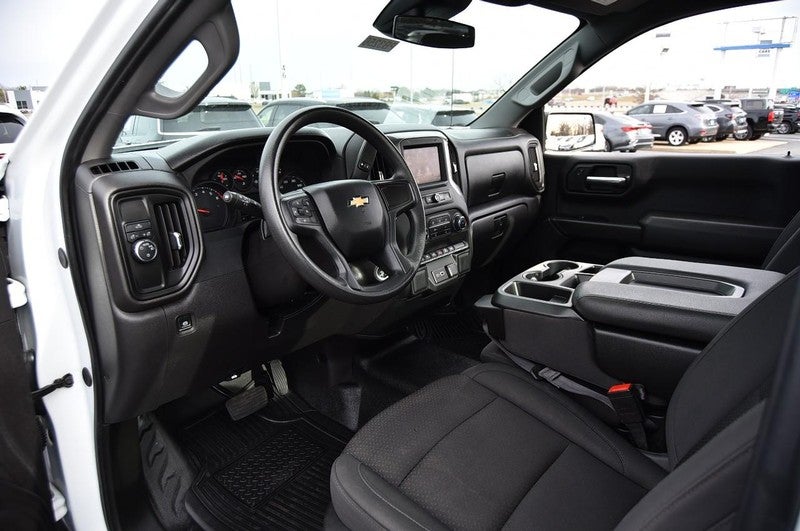 2024 Chevrolet Silverado 1500 2WD Reg Cab 140" Work Truck