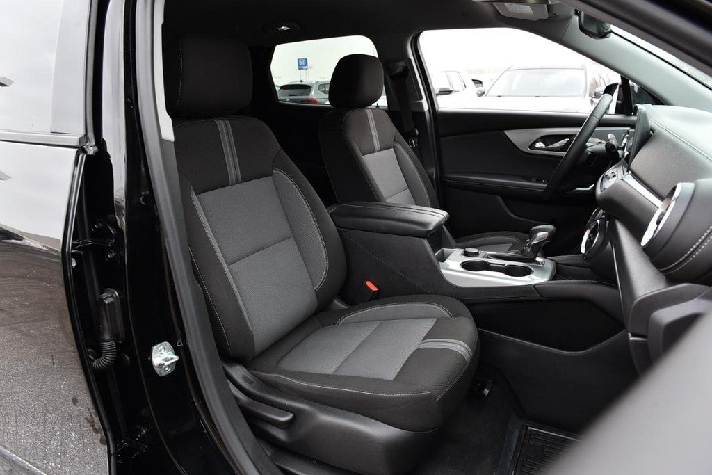 2025 Chevrolet Blazer AWD 4dr LT w/2LT