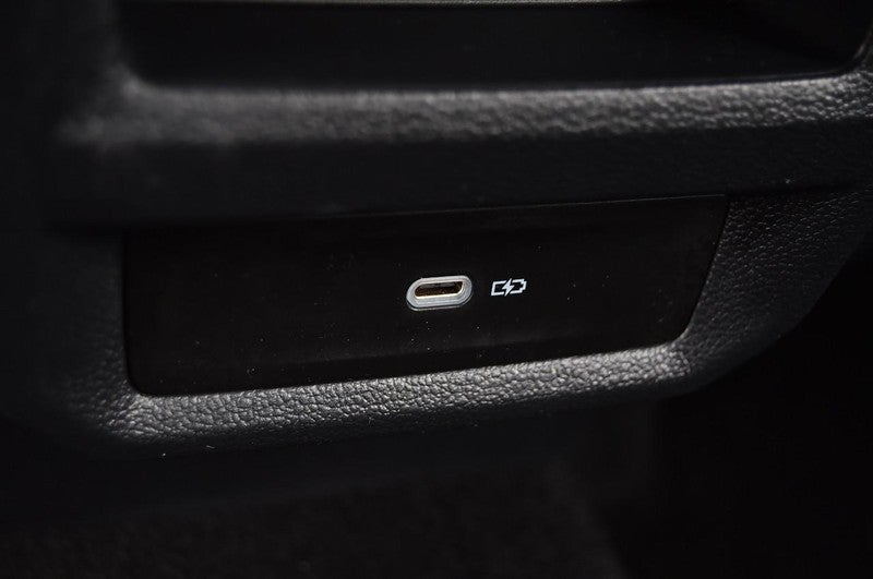 2022 Volkswagen Taos SEL 4MOTION