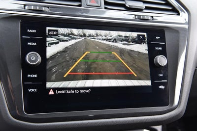 2022 Volkswagen Tiguan 2.0T SE FWD