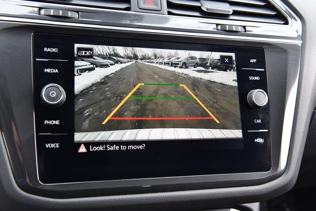 2022 Volkswagen Tiguan 2.0T SE FWD