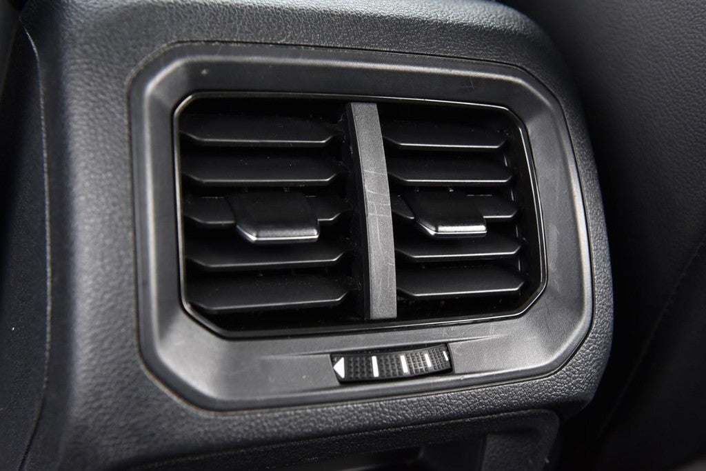 2022 Volkswagen Tiguan 2.0T SE FWD