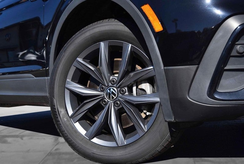 2023 Volkswagen Tiguan 2.0T SE FWD