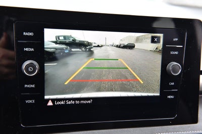 2025 Volkswagen Taos SE Black FWD