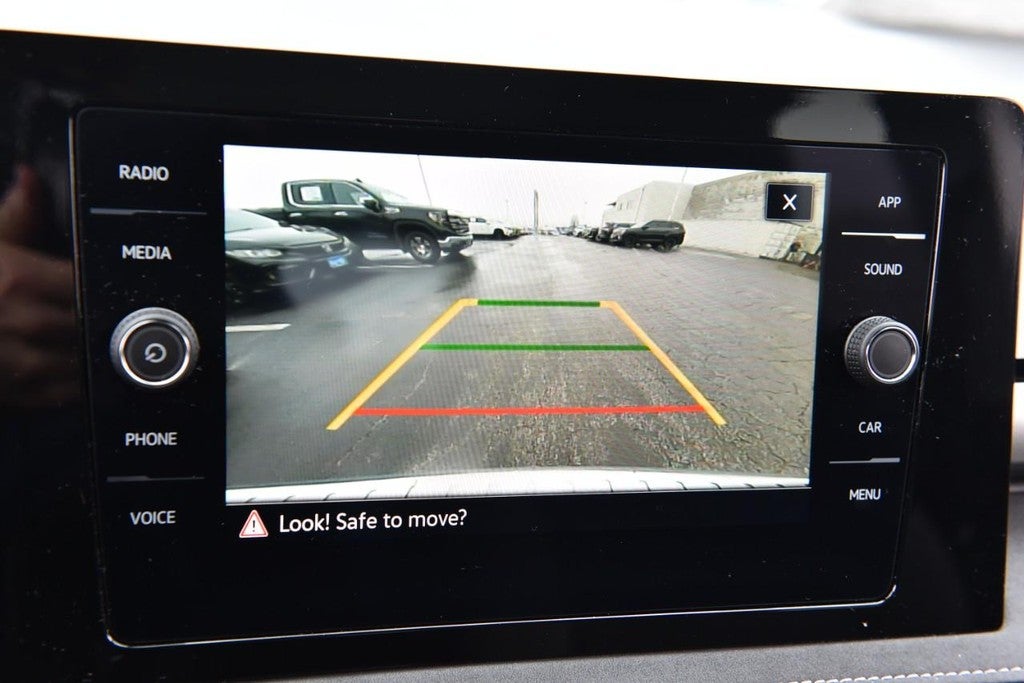 2025 Volkswagen Taos SE Black FWD