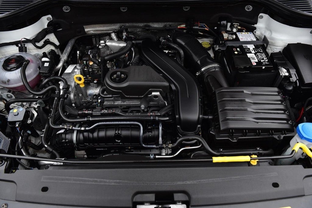 2025 Volkswagen Taos SE Black FWD