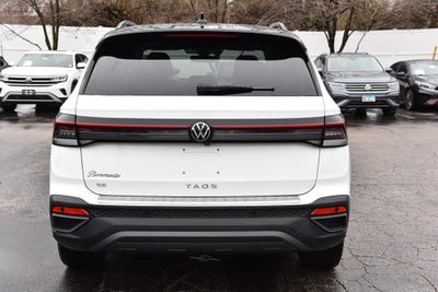 2025 Volkswagen Taos SE Black FWD