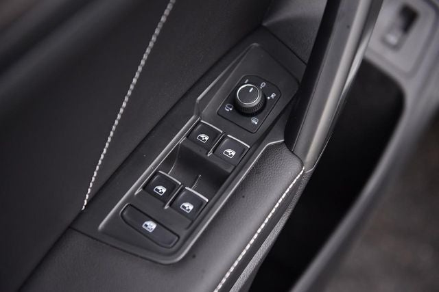 2024 Volkswagen Tiguan 2.0T SEL R-Line