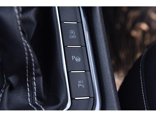 2024 Volkswagen Tiguan SEL R-Line