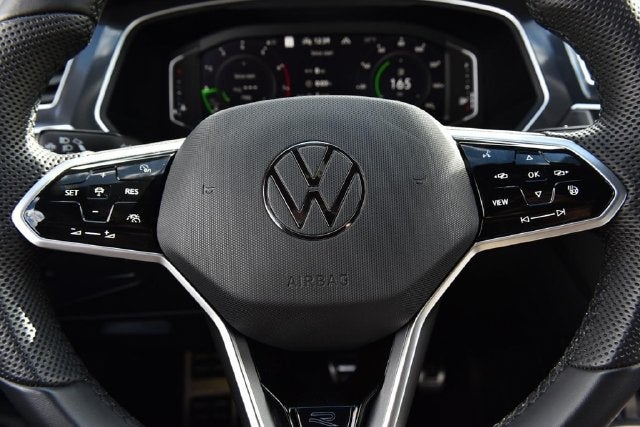2024 Volkswagen Tiguan 2.0T SEL R-Line