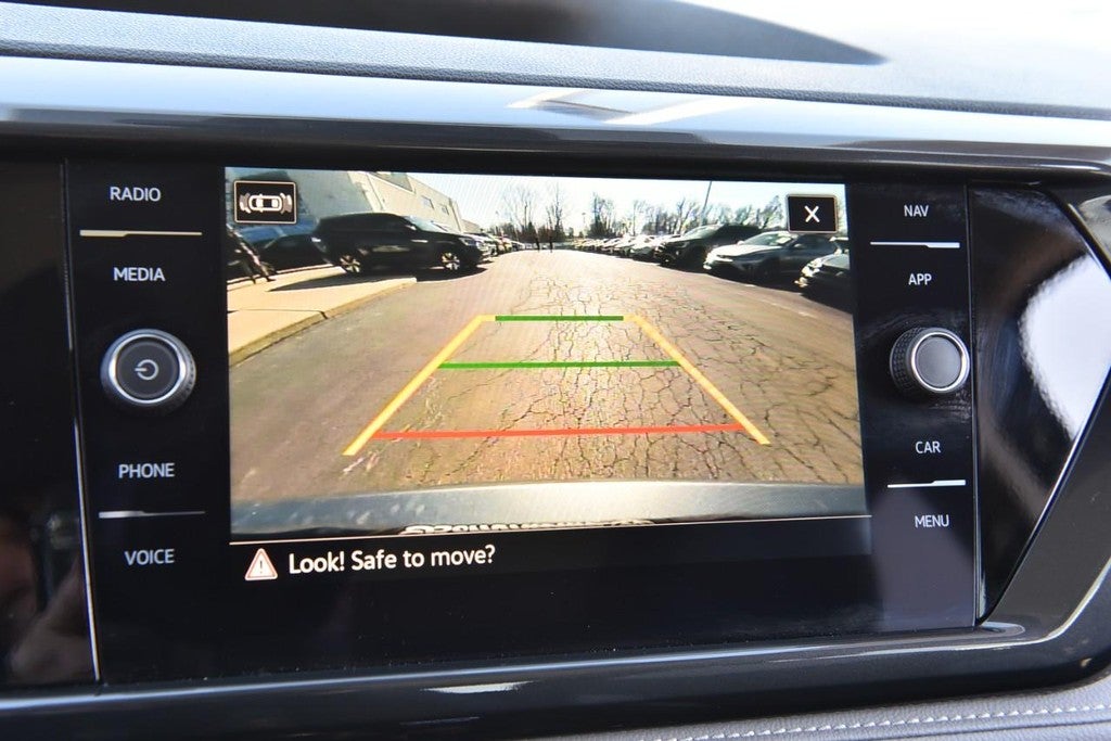 2024 Volkswagen Taos SEL 4MOTION