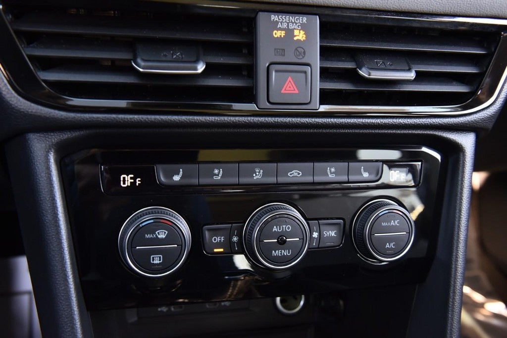 2024 Volkswagen Taos SEL 4MOTION