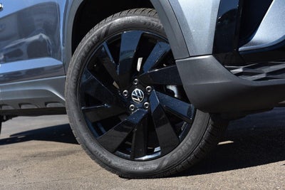 2024 Volkswagen Taos SEL 4MOTION