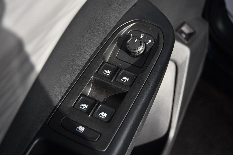 2024 Volkswagen Taos S FWD