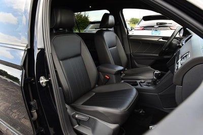 2024 Volkswagen Tiguan 2.0T SE R-Line Black