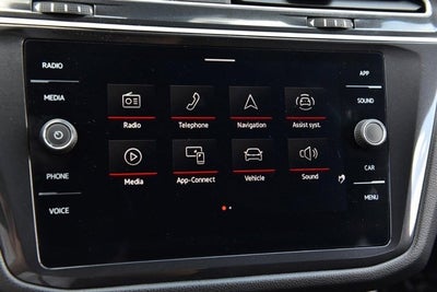 2024 Volkswagen Tiguan 2.0T SE R-Line Black