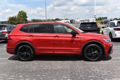 2024 Volkswagen Tiguan 2.0T SE R-Line Black