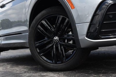 2022 Volkswagen Tiguan 2.0T SE R-Line Black