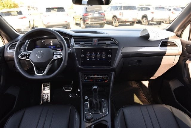 2023 Volkswagen Tiguan 2.0T SE R-Line Black