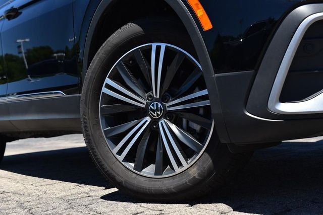 2024 Volkswagen Tiguan 2.0T Wolfsburg Edition