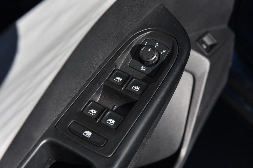 2022 Volkswagen Taos S 4MOTION