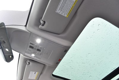 2025 Volkswagen Taos SE FWD