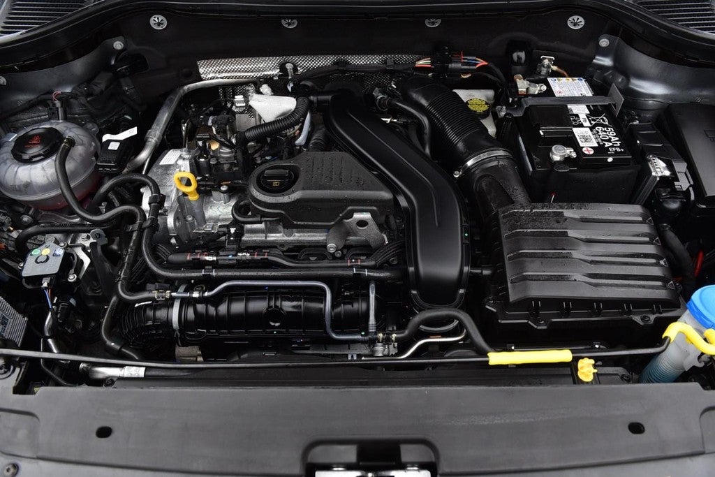 2025 Volkswagen Taos SE FWD