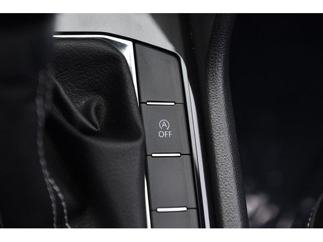 2023 Volkswagen Taos SE FWD