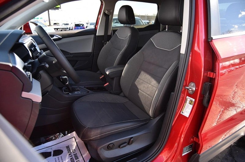 2023 Volkswagen Taos SE FWD