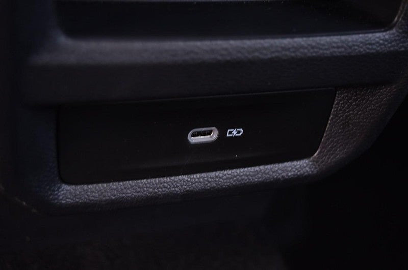 2023 Volkswagen Taos SE FWD