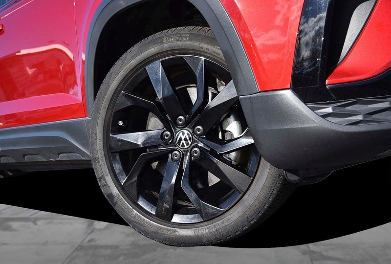 2023 Volkswagen Taos SE FWD