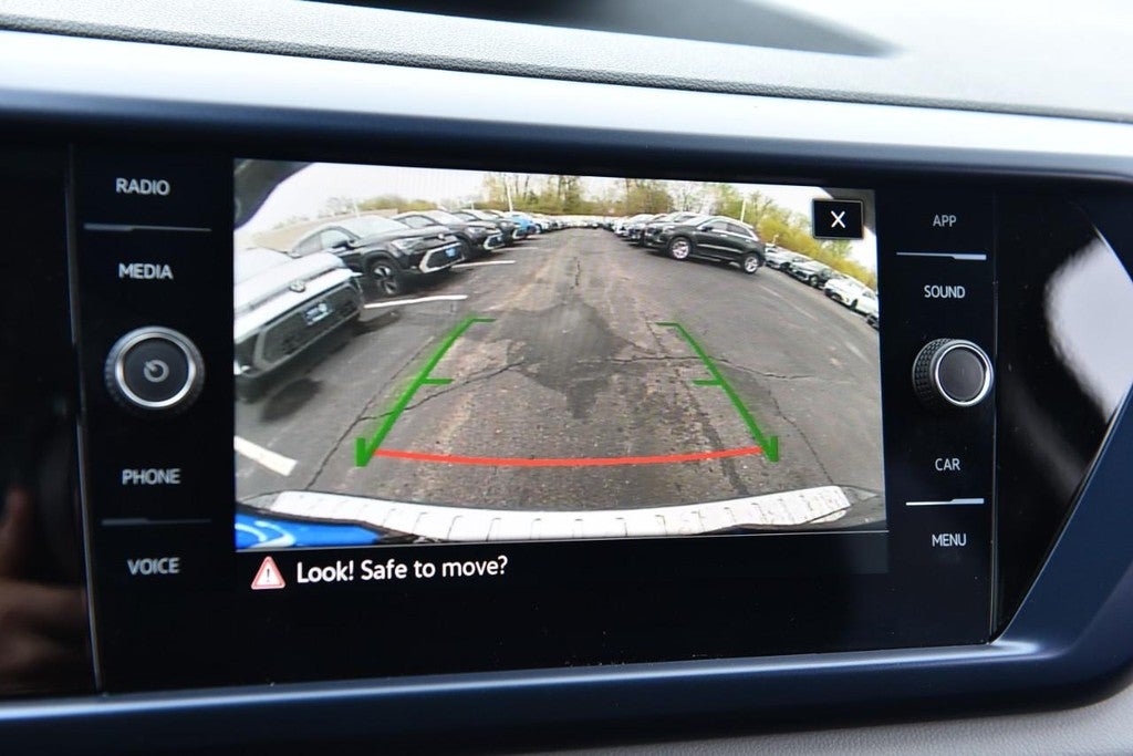 2023 Volkswagen Taos SE FWD