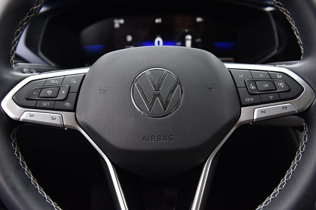 2023 Volkswagen Taos SE FWD