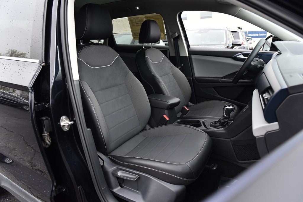 2023 Volkswagen Taos SE FWD