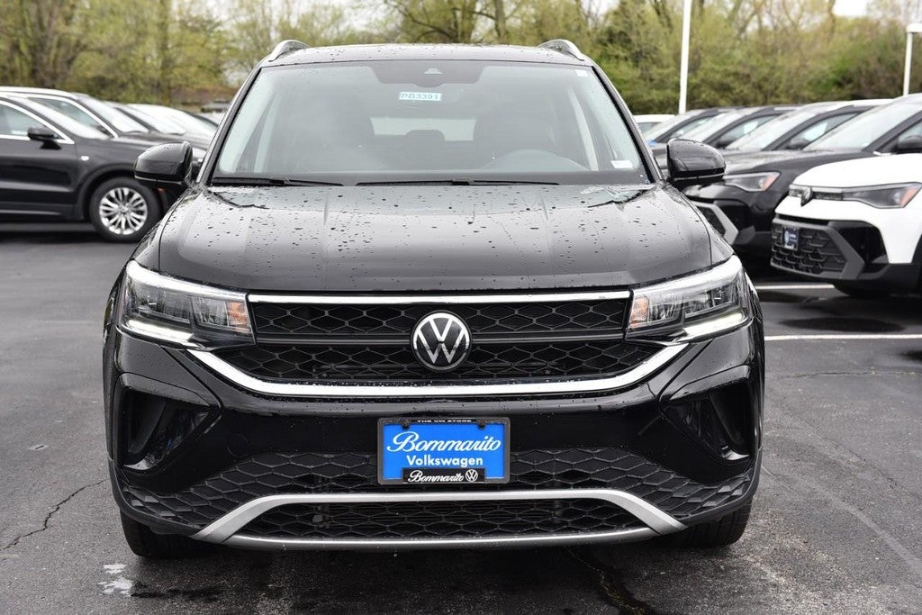 2023 Volkswagen Taos SE FWD