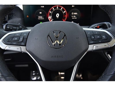 2025 Volkswagen Tiguan SE R-Line Black