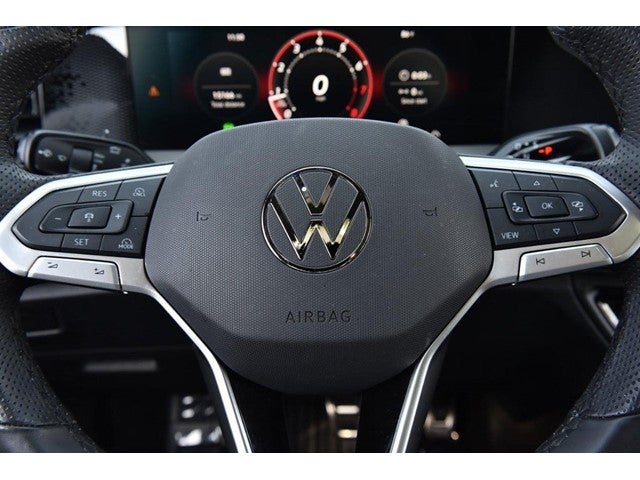 2025 Volkswagen Tiguan SE R-Line Black