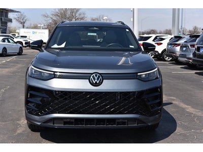 2025 Volkswagen Tiguan SE R-Line Black