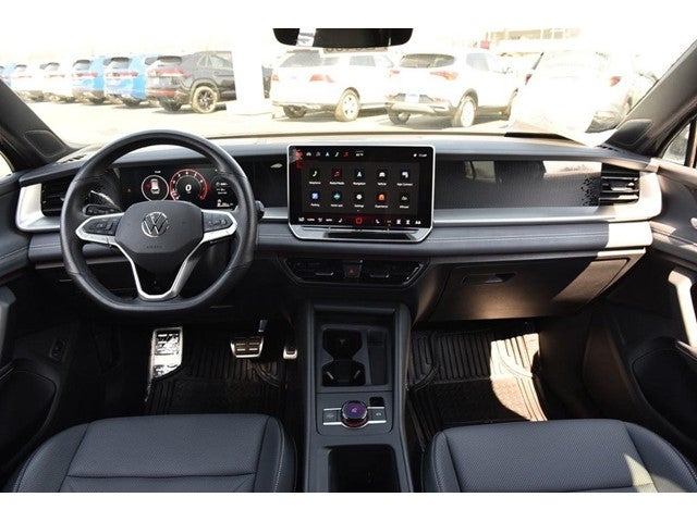 2025 Volkswagen Tiguan SE R-Line Black