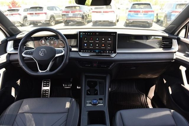 2025 Volkswagen Tiguan 2.0T SE R-Line Black 4MOTION