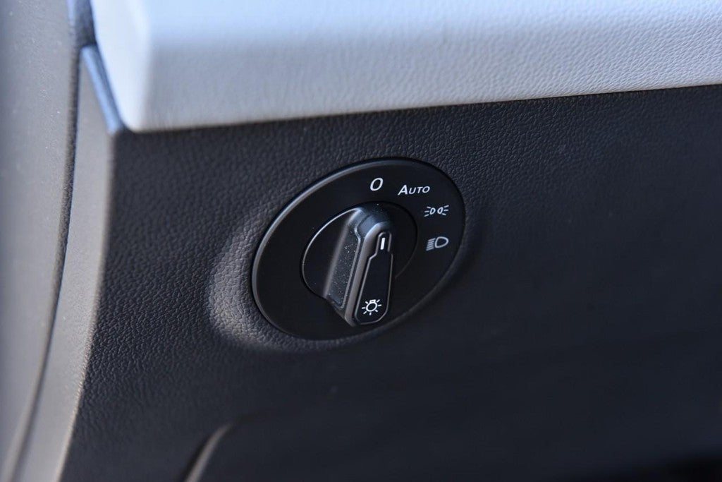 2022 Volkswagen Taos SE FWD