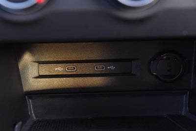 2022 Volkswagen Taos SE FWD