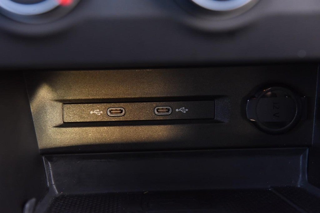 2022 Volkswagen Taos SE FWD