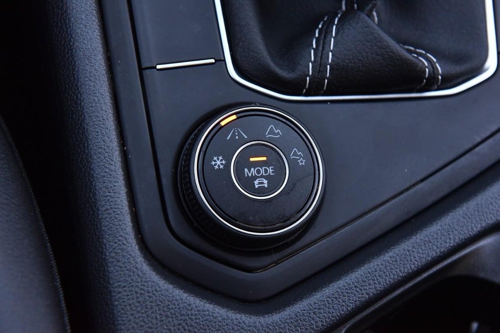 2022 Volkswagen Taos SE FWD