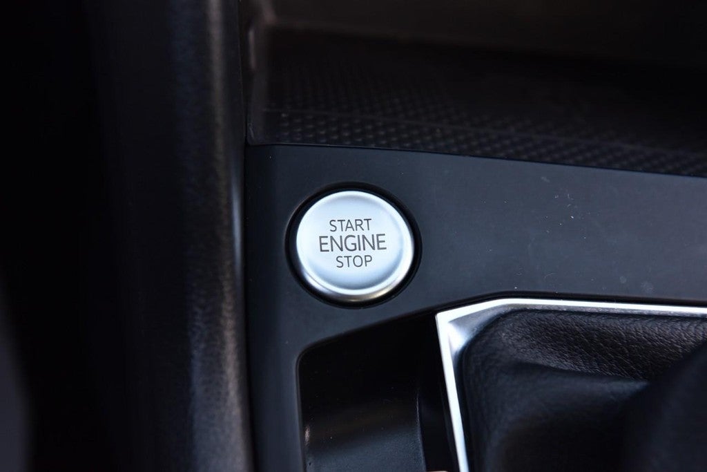 2022 Volkswagen Taos SE 4MOTION