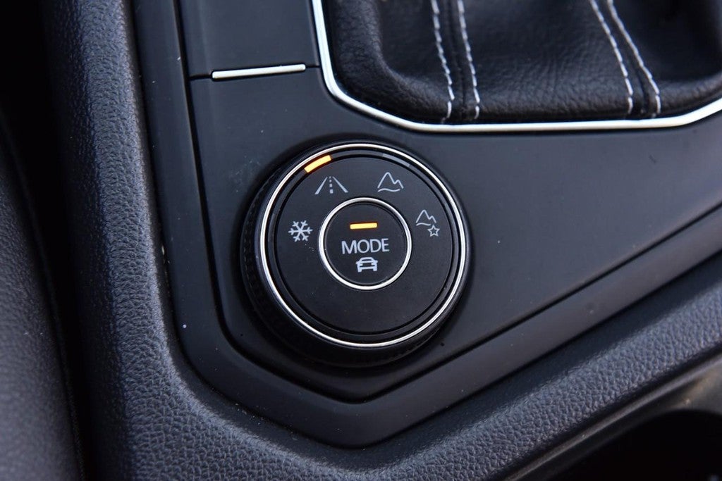 2022 Volkswagen Taos SE 4MOTION