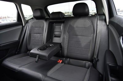 2022 Volkswagen Taos SE FWD