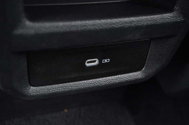 2022 Volkswagen Taos SE FWD