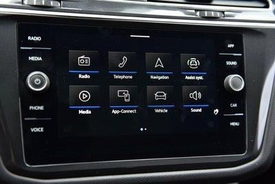 2024 Volkswagen Tiguan 2.0T SE 4MOTION